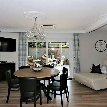 Location With Pool